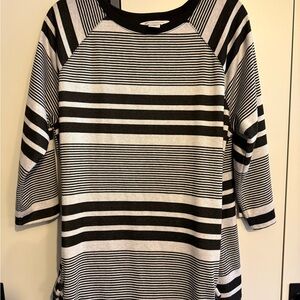 Liz Claiborne Black and White Striped Tunic Top